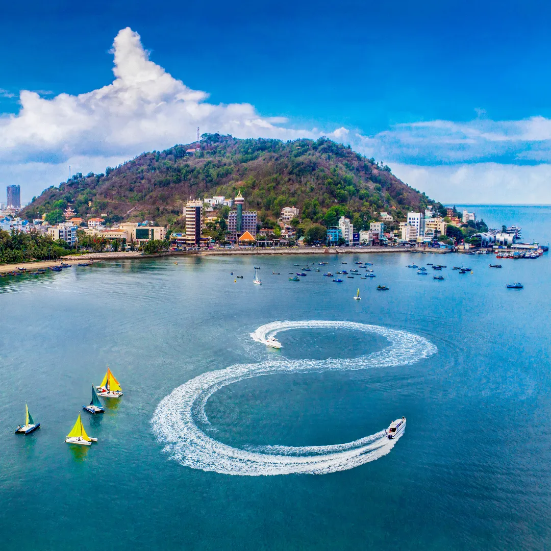 Tour Vung Tau City Beach