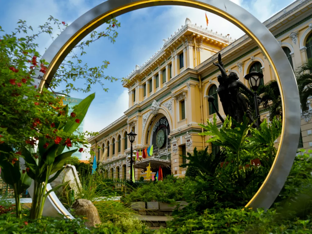 Saigon central post office