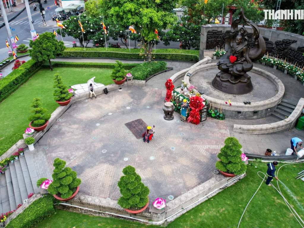 Thich Quang Duc Memorial Monument